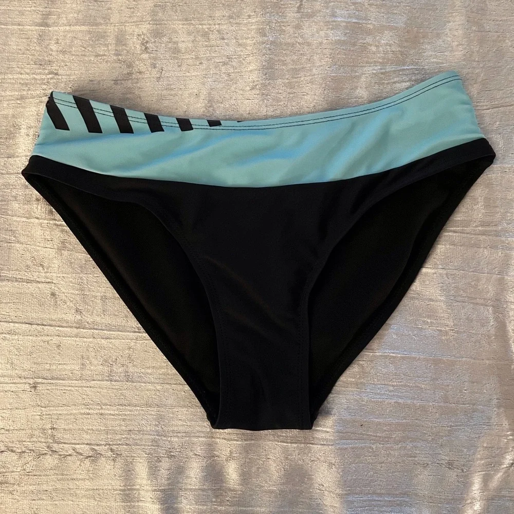 Two Piece Swimsuit Black and Blue Size Medium - Picture 6 of 13